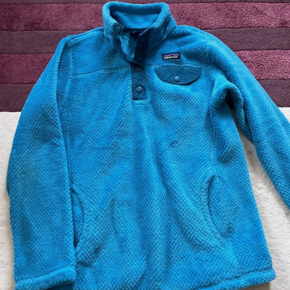 Patagonia Blue Fuzzy Sweatshirt Size 10 VGUC Must need for Winter!